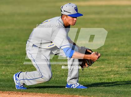Thumbnail 1 in Charter Oak @ San Dimas photogallery.