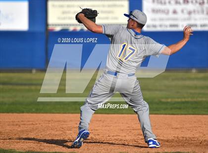 Thumbnail 3 in Charter Oak @ San Dimas photogallery.
