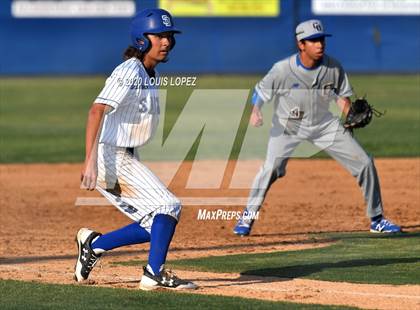 Thumbnail 1 in Charter Oak @ San Dimas photogallery.