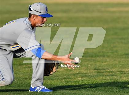 Thumbnail 3 in Charter Oak @ San Dimas photogallery.