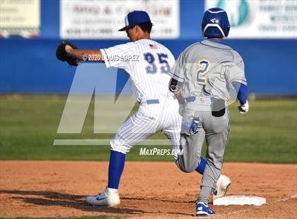 Thumbnail 1 in Charter Oak @ San Dimas photogallery.
