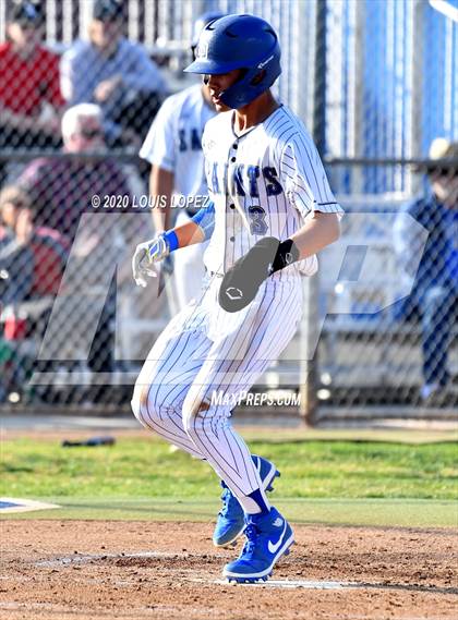 Thumbnail 3 in Charter Oak @ San Dimas photogallery.