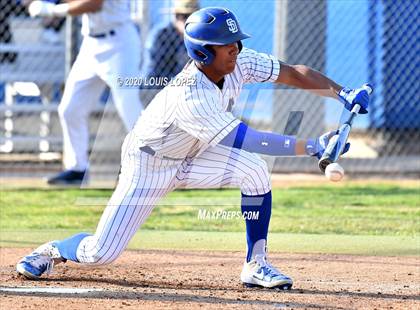 Thumbnail 1 in Charter Oak @ San Dimas photogallery.