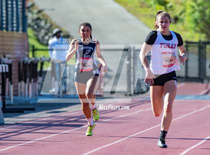 Thumbnail 1 in 2018 Loucks Games (Women's 200 Meter Dash) photogallery.