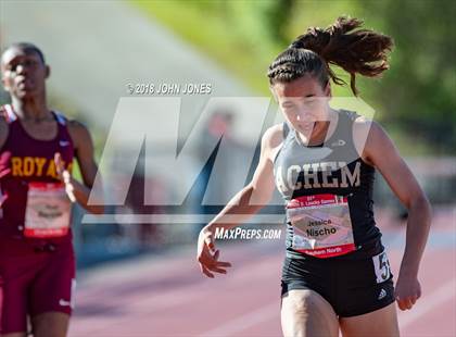 Thumbnail 2 in 2018 Loucks Games (Women's 200 Meter Dash) photogallery.