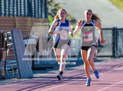 Thumbnail 1 in 2018 Loucks Games (Women's 200 Meter Dash) photogallery.
