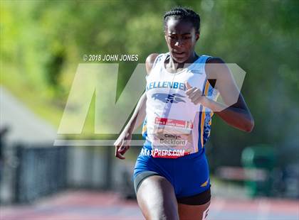 Thumbnail 3 in 2018 Loucks Games (Women's 200 Meter Dash) photogallery.