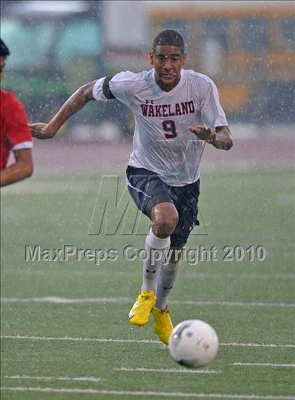 Thumbnail 1 in Wakeland vs Pearce (Class 4A, Region II semifinal) photogallery.