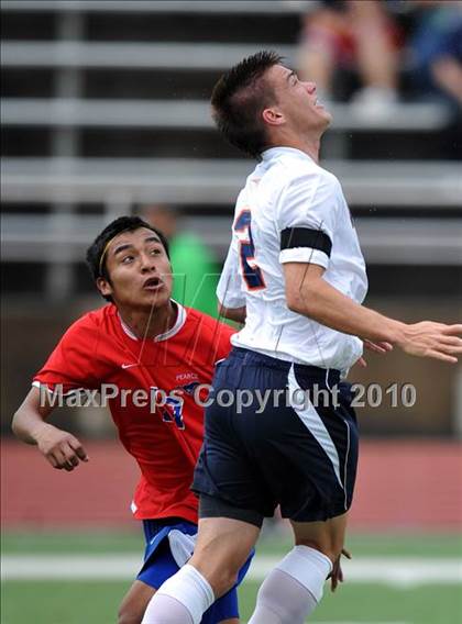 Thumbnail 1 in Wakeland vs Pearce (Class 4A, Region II semifinal) photogallery.