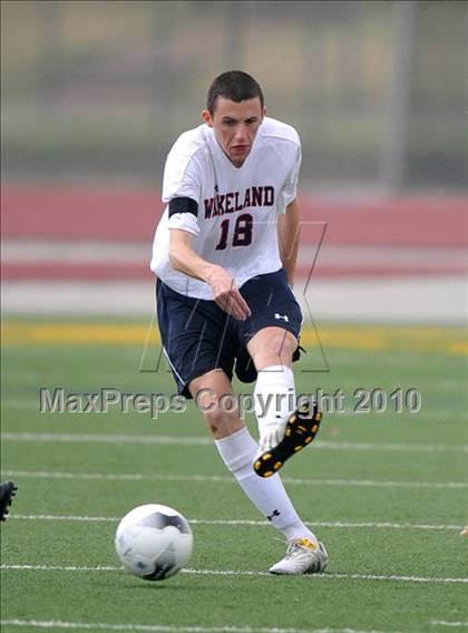 Thumbnail 1 in Wakeland vs Pearce (Class 4A, Region II semifinal) photogallery.