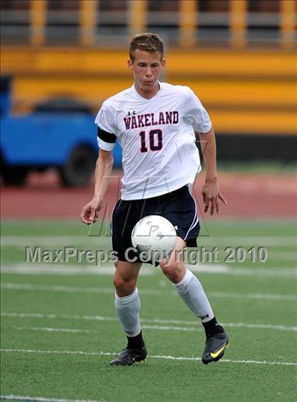 Thumbnail 2 in Wakeland vs Pearce (Class 4A, Region II semifinal) photogallery.