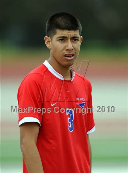 Thumbnail 1 in Wakeland vs Pearce (Class 4A, Region II semifinal) photogallery.