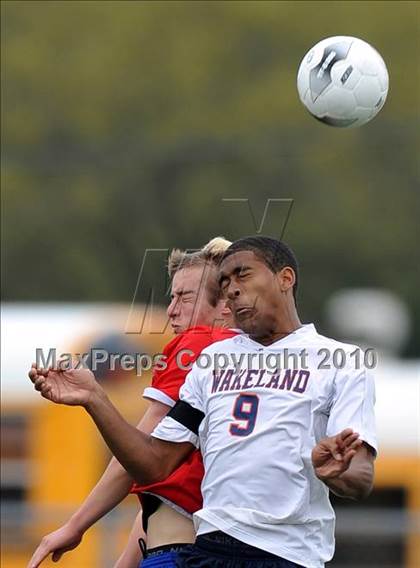 Thumbnail 2 in Wakeland vs Pearce (Class 4A, Region II semifinal) photogallery.