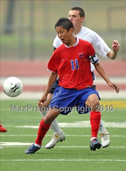 Thumbnail 2 in Wakeland vs Pearce (Class 4A, Region II semifinal) photogallery.