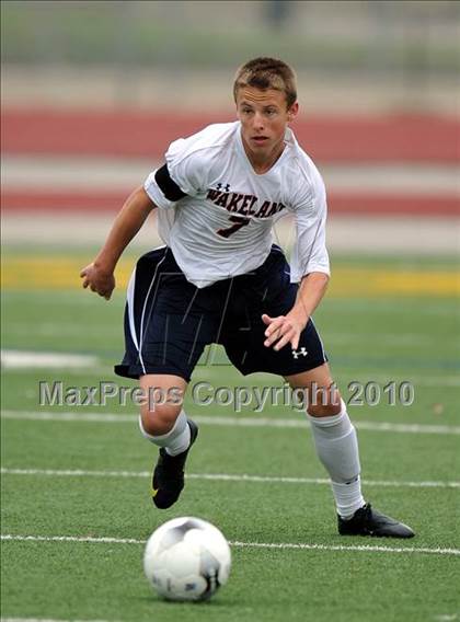 Thumbnail 2 in Wakeland vs Pearce (Class 4A, Region II semifinal) photogallery.