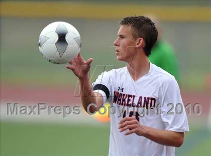 Thumbnail 1 in Wakeland vs Pearce (Class 4A, Region II semifinal) photogallery.