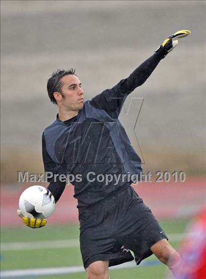 Thumbnail 3 in Wakeland vs Pearce (Class 4A, Region II semifinal) photogallery.