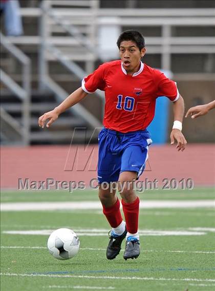 Thumbnail 2 in Wakeland vs Pearce (Class 4A, Region II semifinal) photogallery.