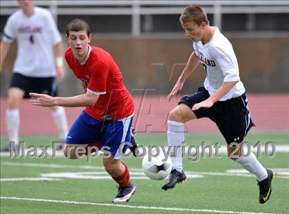 Thumbnail 2 in Wakeland vs Pearce (Class 4A, Region II semifinal) photogallery.