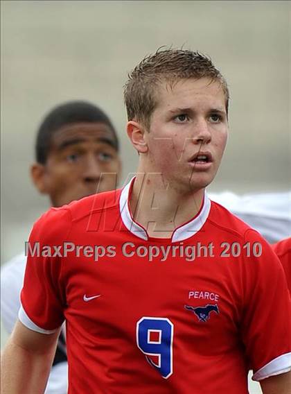 Thumbnail 3 in Wakeland vs Pearce (Class 4A, Region II semifinal) photogallery.