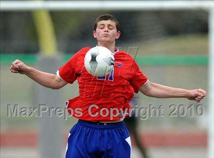 Thumbnail 2 in Wakeland vs Pearce (Class 4A, Region II semifinal) photogallery.