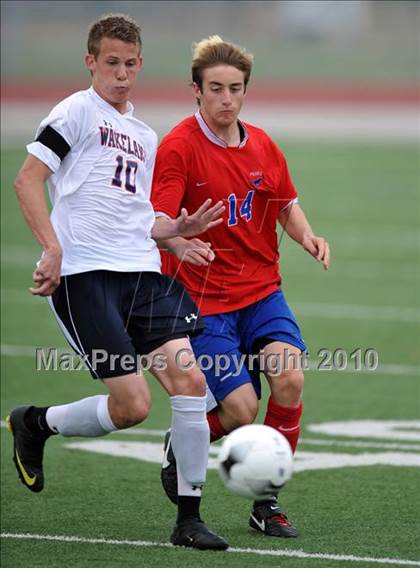 Thumbnail 1 in Wakeland vs Pearce (Class 4A, Region II semifinal) photogallery.