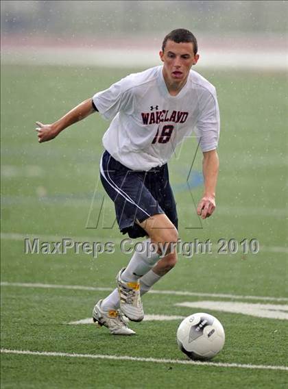 Thumbnail 1 in Wakeland vs Pearce (Class 4A, Region II semifinal) photogallery.