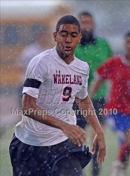 Thumbnail 2 in Wakeland vs Pearce (Class 4A, Region II semifinal) photogallery.