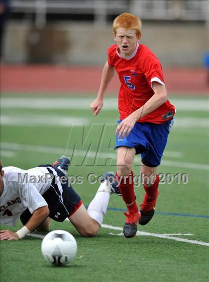 Thumbnail 2 in Wakeland vs Pearce (Class 4A, Region II semifinal) photogallery.