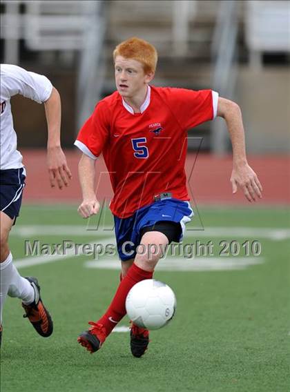 Thumbnail 2 in Wakeland vs Pearce (Class 4A, Region II semifinal) photogallery.