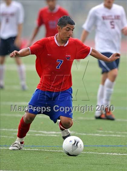 Thumbnail 2 in Wakeland vs Pearce (Class 4A, Region II semifinal) photogallery.