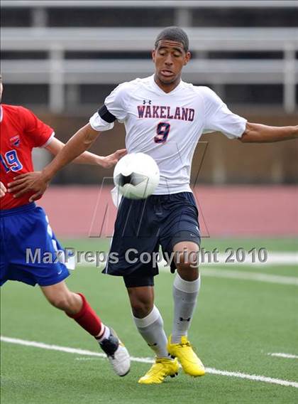 Thumbnail 1 in Wakeland vs Pearce (Class 4A, Region II semifinal) photogallery.