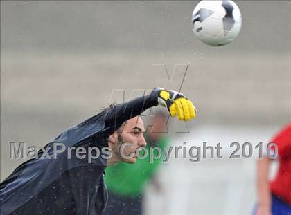 Thumbnail 1 in Wakeland vs Pearce (Class 4A, Region II semifinal) photogallery.