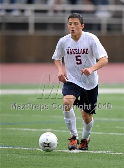 Thumbnail 2 in Wakeland vs Pearce (Class 4A, Region II semifinal) photogallery.