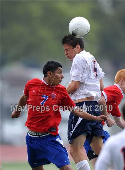Thumbnail 1 in Wakeland vs Pearce (Class 4A, Region II semifinal) photogallery.