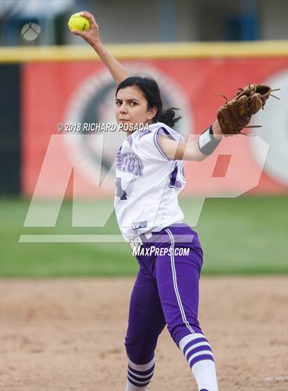 Thumbnail 2 in Washington Union vs. Woodlake (Easter Classic) photogallery.