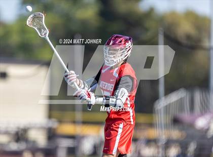 Thumbnail 2 in Mater Dei @ JSerra Catholic photogallery.