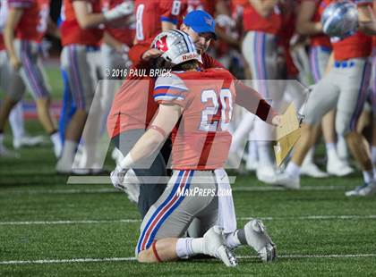 Thumbnail 2 in Westlake vs. Judson (UIL 6A D1 Area Round Playoff)  photogallery.