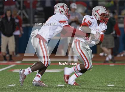 Thumbnail 3 in Westlake vs. Judson (UIL 6A D1 Area Round Playoff)  photogallery.