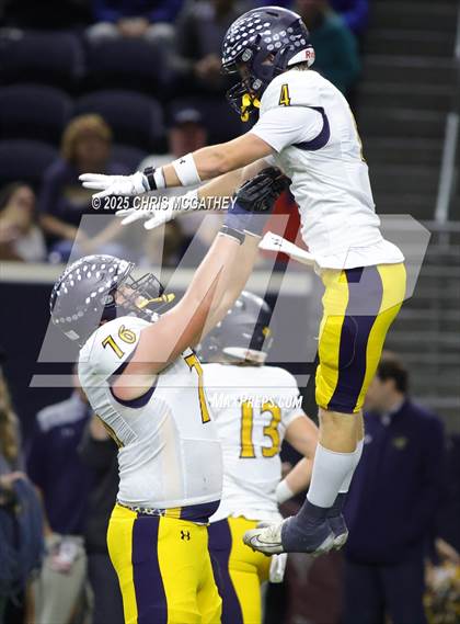 Thumbnail 1 in Highland Park vs Reedy (UIL 5A D1 Football Area) photogallery.