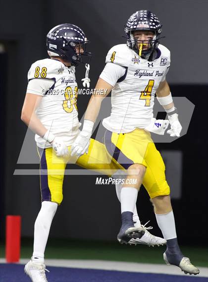 Thumbnail 2 in Highland Park vs Reedy (UIL 5A D1 Football Area) photogallery.