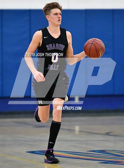 Thumbnail 1 in Glendora vs. Shadow Hills photogallery.