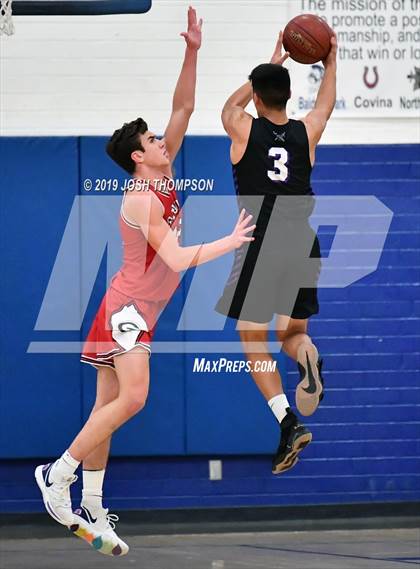 Thumbnail 2 in Glendora vs. Shadow Hills photogallery.