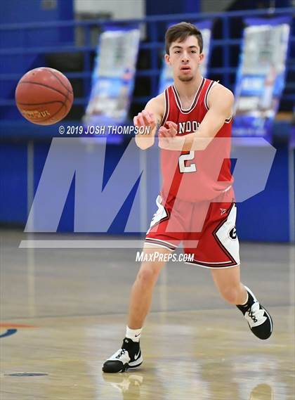 Thumbnail 2 in Glendora vs. Shadow Hills photogallery.