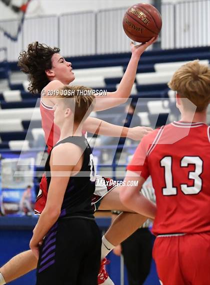 Thumbnail 3 in Glendora vs. Shadow Hills photogallery.