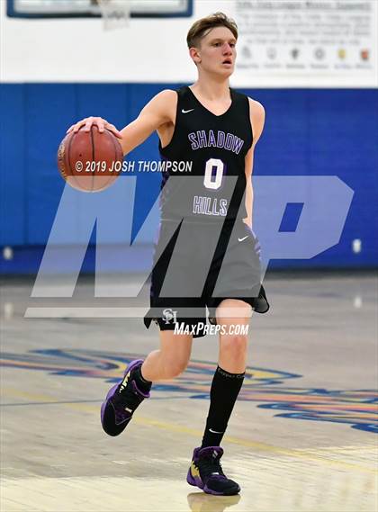 Thumbnail 2 in Glendora vs. Shadow Hills photogallery.