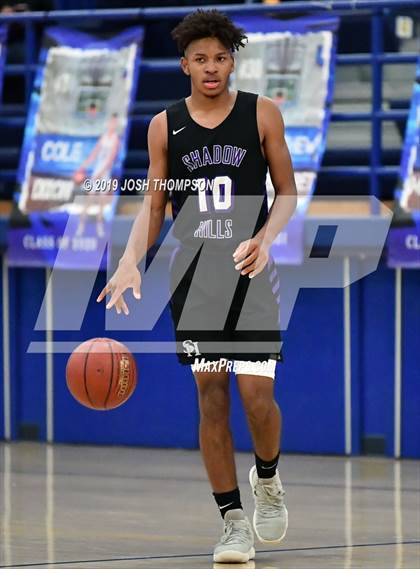 Thumbnail 3 in Glendora vs. Shadow Hills photogallery.