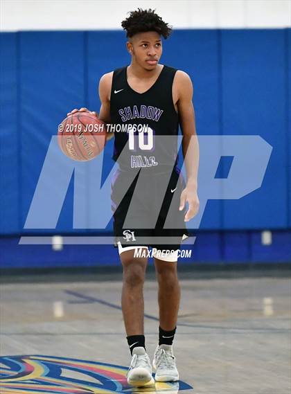 Thumbnail 2 in Glendora vs. Shadow Hills photogallery.