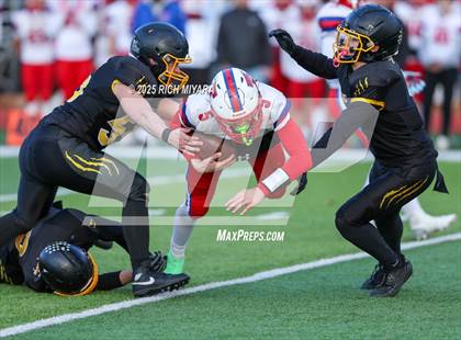 Thumbnail 3 in Trinity vs. Souhegan (NHIAA D2 Championship) photogallery.