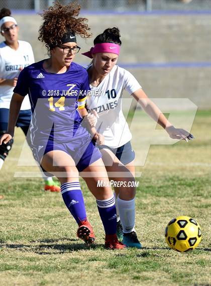 Thumbnail 3 in Spring Valley vs Durango photogallery.